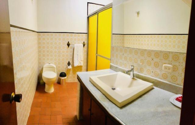 Casa Hotel Palmas Del Estadio 2 Medellín Eksteriør bilde